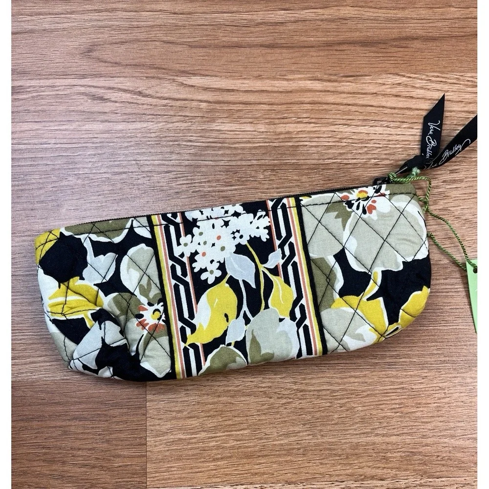 Vera Bradley Brush & Pencil Bag Dogwood Zip Close NEW with‎ Tags
